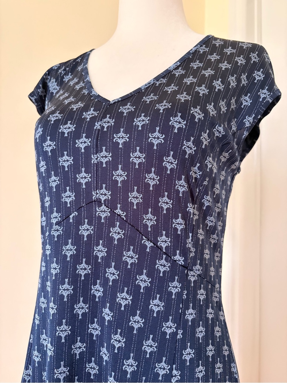 Tory Burch Slinky Navy Midi Dress with Cap Sleeves - Picture 2 of 4